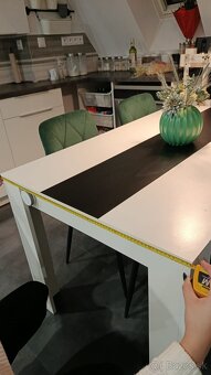 Jedálenský stôl - 4