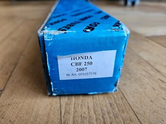 Predné tlmiče HONDA CBF 250 2004-2009 - 4