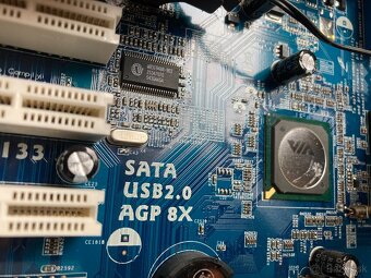 Časová kapsula - PC z roku 2003 s aplikáciami a dátami - 4