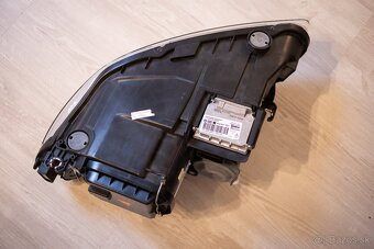 Predne original svetlo xenon Seat Exeo - 4