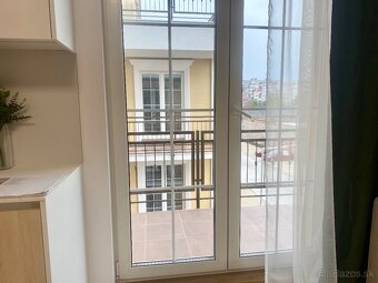 NA PREDAJ 1 IZBOVÝ BYT S BALKÓNOM V KOMÁRNE - 4