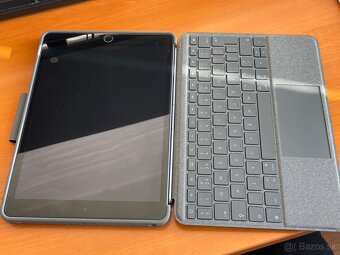 iPad obal s podsvietenou klávesnicou Logitech Combo Touch - 4