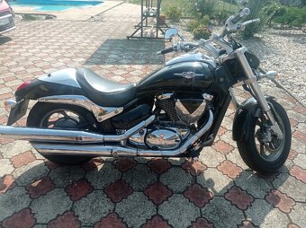 Suzuki intruder vz 800 - 4