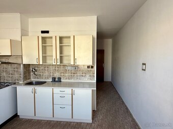 🏡 Na prenájom: Priestranný 2-izbový byt na Dlhej ulici 🌇 - 4