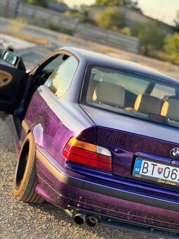 Bmw e36 328i coupe - 4