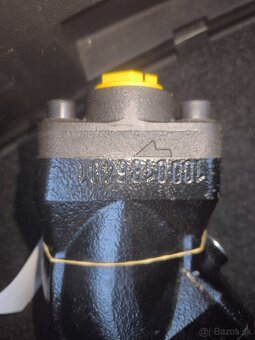 Prodám hydraulické čerpadlo Fox 400 nové - 4