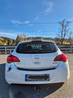 OPEL ASTRA 1.3CDTI 70KW ECOFLEX M5 2011 NOVÉ KÚPENÉ NA SK - 4