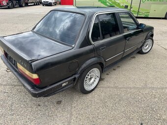 Predám BMW E30 325ix - 4