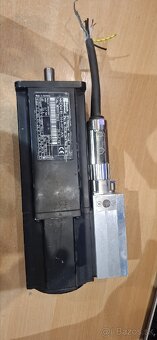 Bosch Rexroth / Indramat MKD041B-144-KP1-KN - 4