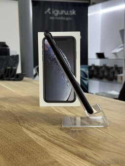 iPhone XR Black 64GB - 4