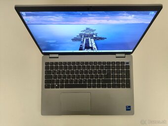 Dell Latitude 5520 | Intel Core i5-1145G7 • 16 GB RAM • 512 - 4