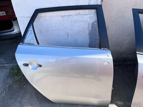 Hyundai i30 predne pravé, zadne pravé dvere - 4