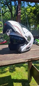 Prilba na motorku - 4