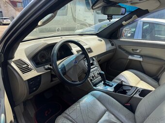 VOLVO XC90 na náhradné diely ND - 4