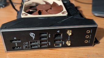 ASUS ROG STRIX Z490-I Gaming Set - 4