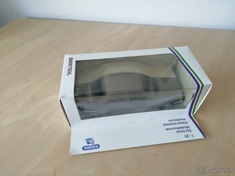 BMW E32 750il - model 1:24 Schabak -doprava v ceně - 4
