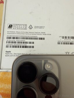 iPhone 15 Pro Max Natural Titanium 256GB - 4
