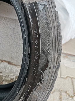 Predám set zimných pneu Kumho WinterCraft WP71 225/45/R17 - 4