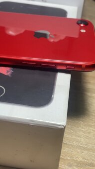 🟥 iPhone 8 – 64 GB (Product RED), 100 % batéria - 4