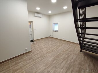 Prenájom obchdno kancelárske priestory v centre mesta. - 4