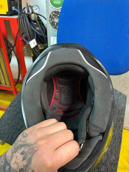 Predám prilbu AGV K5 - 4
