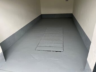 Garáž po rekonštrukcii,(Odborárov-Mieru) - 4