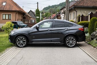 BMW X4 35d M Packet, Strešné okno, ACC, Harman Kardon, HUD - 4