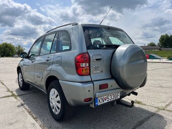 Toyota RAV4 II 2.0 D 4WD (2003) – 85 kW - 4