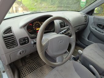 Hyundai Acent - 4