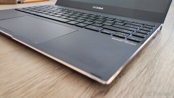 ASUS ZenBook S 13 Flip UX371EA OLED Jade Black. - 4
