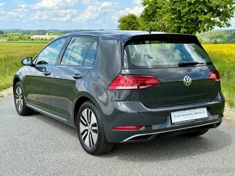 Volkswagen e-Golf, 32kWh,SoH 89%,CCS,NAVI, s DPH 13 960,-EUR - 4