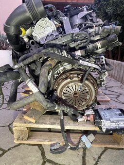 Motor Peugeot 208, 1.4 Hdi, 50kW, r. v. 1/2015 - 4