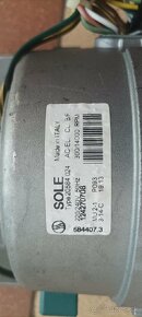 Motor SOLE z práčky AEG - 4