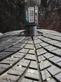 235/45 R17 Goodyear celoročné pneumatiky - 4