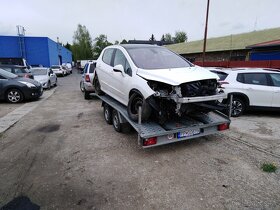 PEUGEOT 308 1.6 hdi - 4