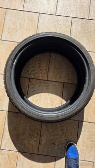 235/35 R19 Nokian WR D4 zimné - 4