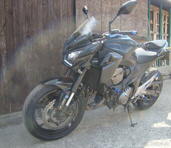 KAWASAKI Z800 - 4
