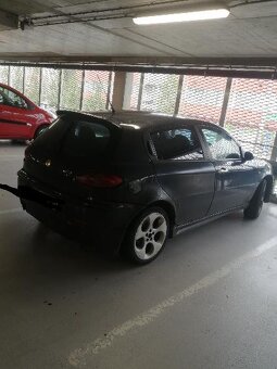 Alfa romeo 147 1.9 85kw+chip menši - 4