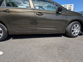 Citroën C4 II 1.6 HDi 68 kW - 4