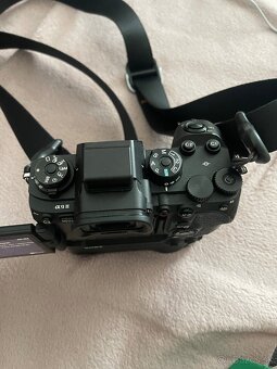 Sony A9 III+ Baterry Grip - 4