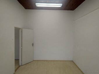 Nebytový priestor 34 m² v prízemnej budove, Bachova ulica - 4