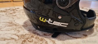 Predme helmu, prilbu na motorku W-tec - 4