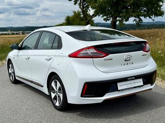 Hyundai Ioniq, 28kWh, SoH 92%, KEYLESS s DPH 13 387,- EUR - 4