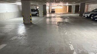 Predaj garážových státí v parkovacom dome na Mraziarenskej u - 4