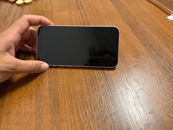 iPhone 13 - 4