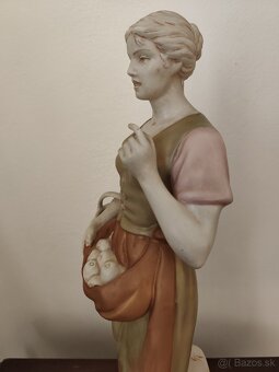 Royal dux veľká porcelánová socha žena s jablkami 52 cm - 4