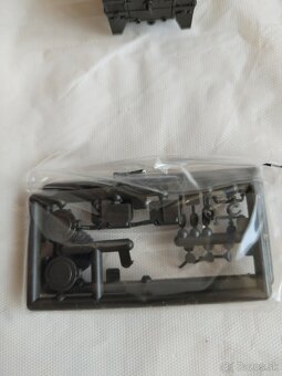 Velitelske auto Pinzgauer 710 K H0 - 4