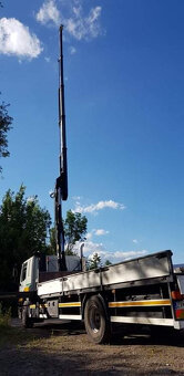 Autodoprava s hydraulickou rukou. - 4