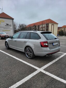 Škoda Octavia rs tsi automat
- 4