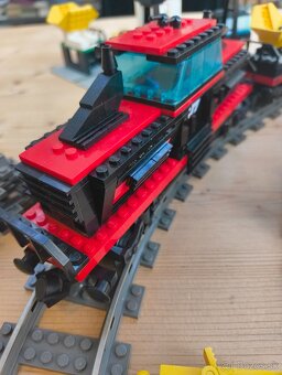 Lego Trains 9V Freight and Crane Railway - 4
